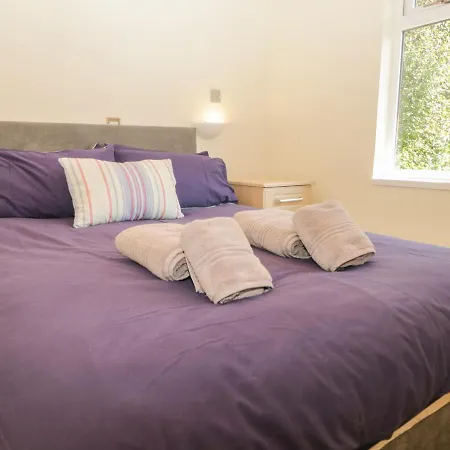 Lakeland View Lodge, *
